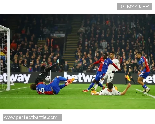 足总杯精彩对决曼城逆转马竞乌龙球引发争议与热议